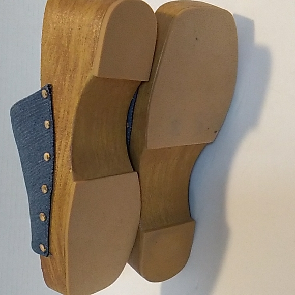 (NWT) DENIM CLOGS - Picture 6 of 8